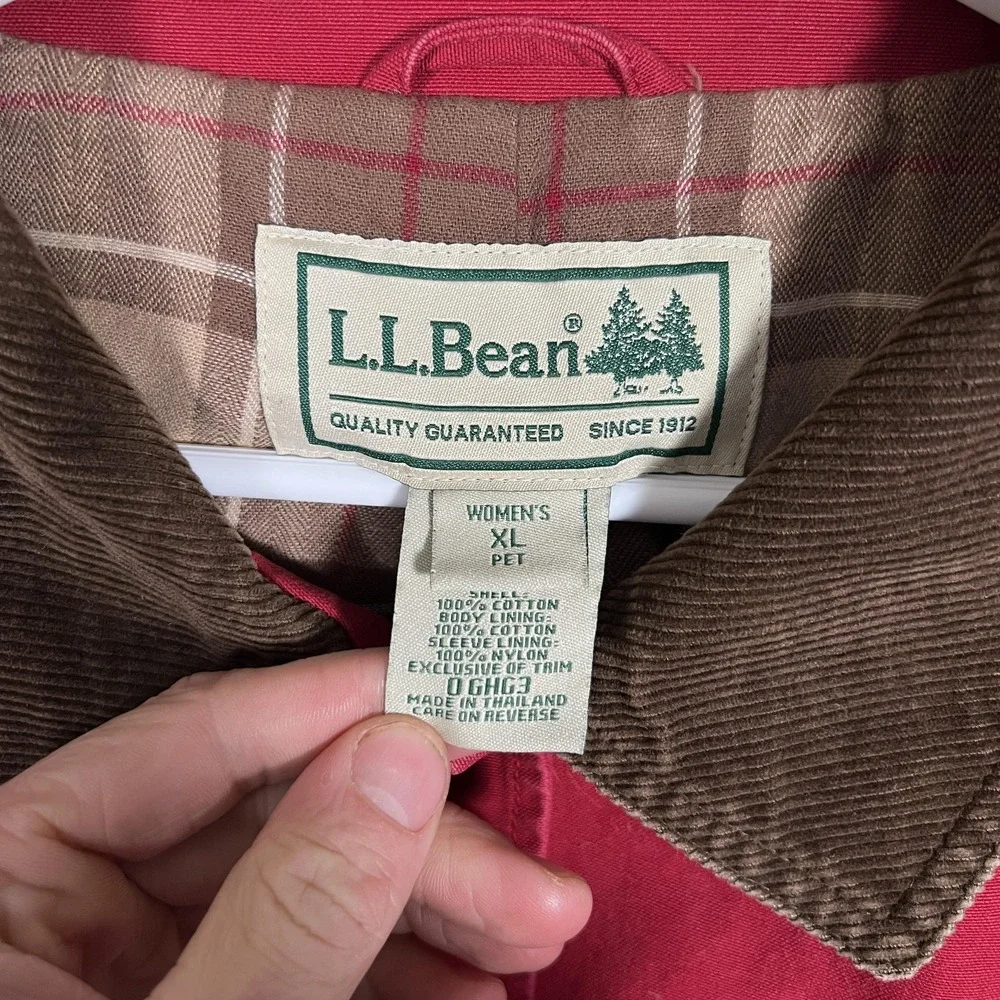 L.L.Bean Jacket Womens XL‎ Petite Red Canvas Corduroy Collar Lined Chore Coat - Picture 2 of 6